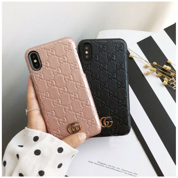 

Плаcтиковый чехол для iPhone 7 / 8 GC пудра