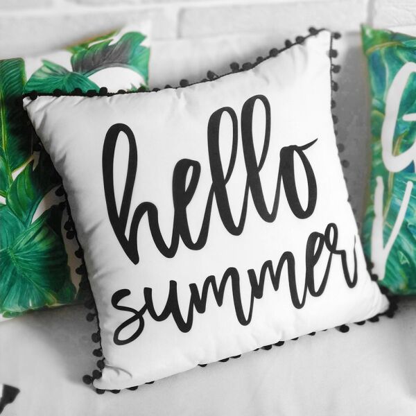 

Подушка декоративная шелковая с помпонами Presentville Hello summer 45x45 см