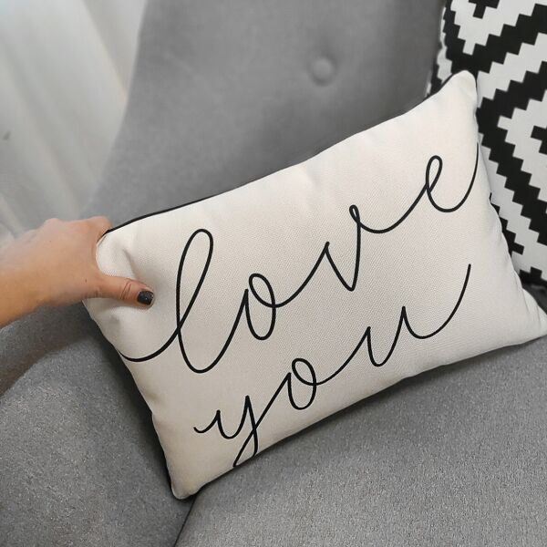 

Подушка интерьерная с мешковины Presentville Love you 45x32 см