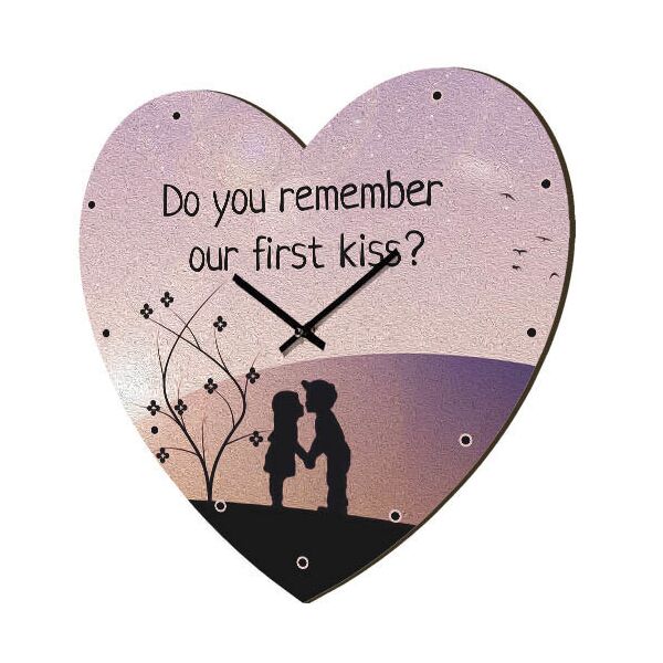 

Часы в форме сердца Presentville Do you remember our first kiss 36x36 см