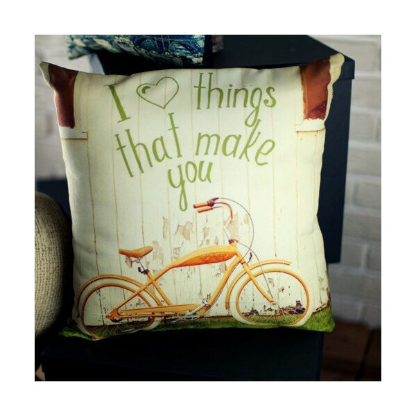 

Подушка с принтом Presentville I love things that make you велосипед 30x30 см