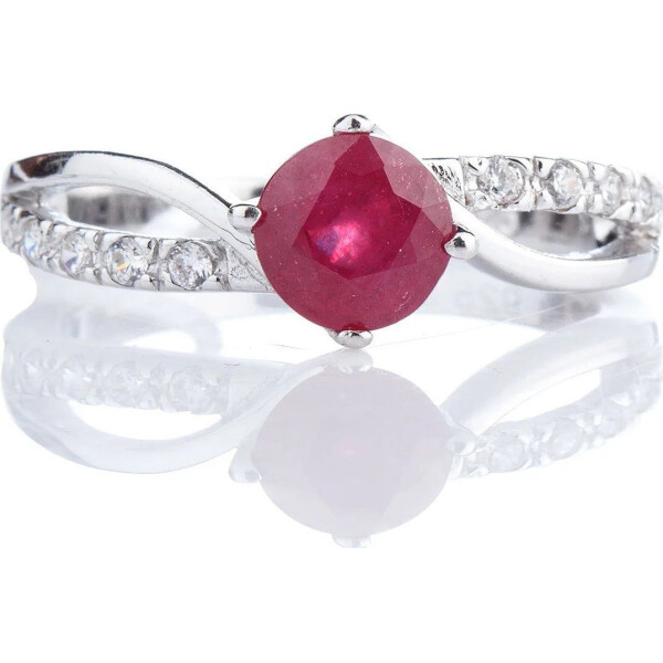 

Кольцо из серебра с рубином и куб. циркониями, размер 18.5 (1632098)