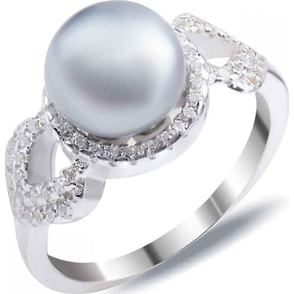 Кольцо из серебра с куб. циркониями и жемчугом (культ.), размер 17 (1674782)