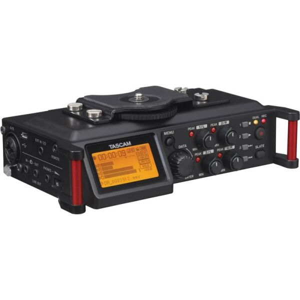 

Диктофон TASCAM DR-70D