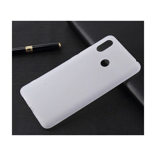 

Чехол Fiji Soft для Xiaomi Mi A2 Lite / Redmi 6 Pro силикон бампер прозрачный белый