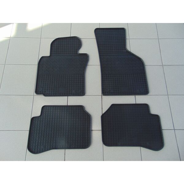

Коврики в салон резиновые для Skoda Octavia 2 04-/VW Golf V 03-/Golf Vl 08-/Jetta 05-, Polytep, комплект 4шт