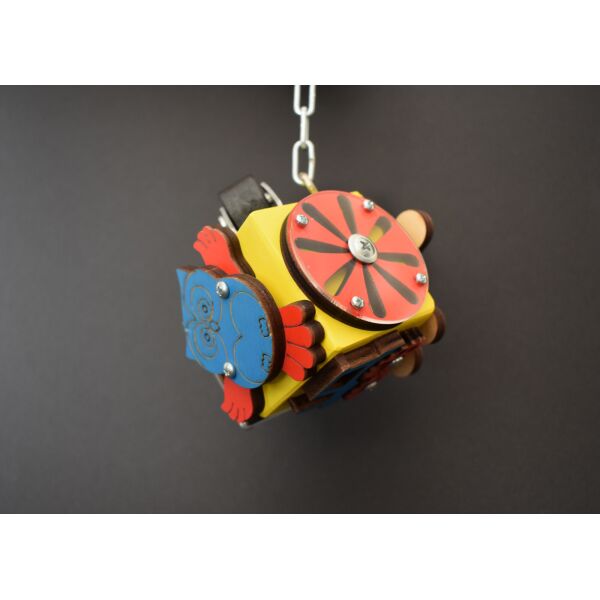 

Бизикубик игрушка для раннего развития Busy Child желтый, синий, красный 5 х 5 см