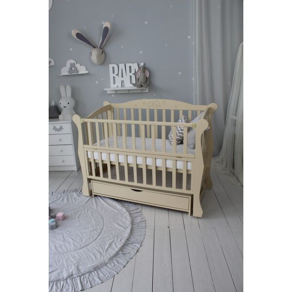 

Кровать детская Baby Comfort ЛД10 на шарнирах с подшипником + фиксатор + откидная боковина слоновая кость с ящиком и резьбой