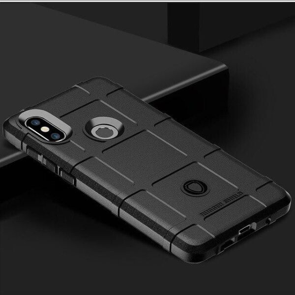 

Чехол Rugged Shield для Xiaomi Pocophone F1