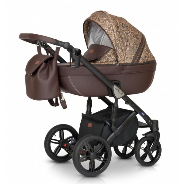 

Коляска детская универсальная 3 в 1 Verdi Mocca с автокреслом, сумкой и дождевиком + москитная сетка и 3 чехла на ножки Коричневый с принтом