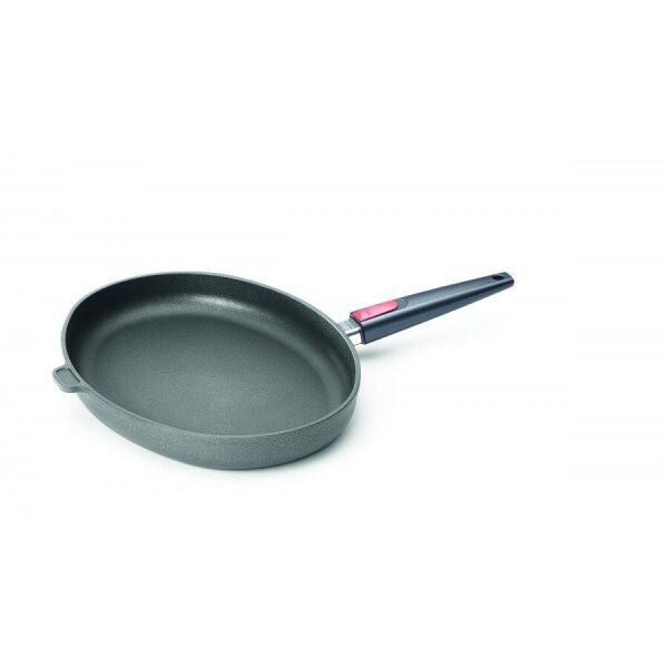 

Сковорода овальная Woll NOWO TITANIUM 38 * 28,4см W1538N