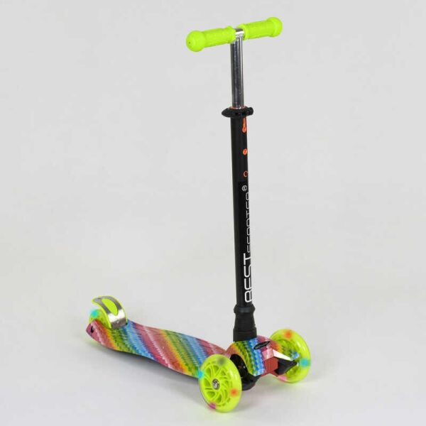 

Самокат трехколесный MAXI "Best Scooter" пластмассовый, трубка руля алюминиевая Light green/Black (83273)