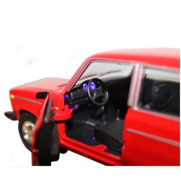 

Металическая моделька ВАЗ-2106 "шестёрка" Країна Іграшок Красная