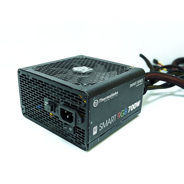 

Блок питания Thermaltake RGB 700w REF