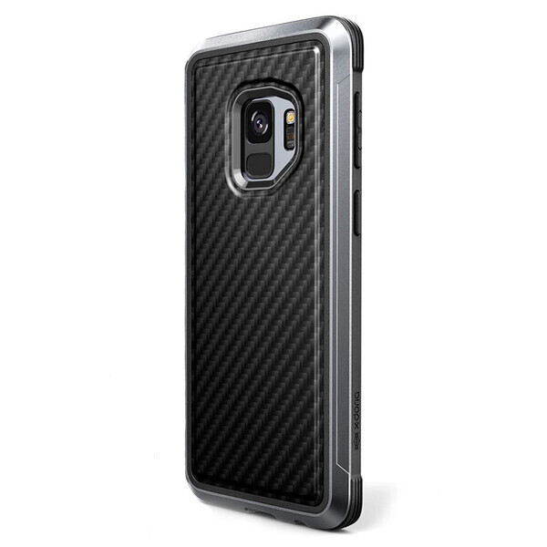

Противоударный чехол X-Doria Defense Lux Black Carbon для Samsung Galaxy S9