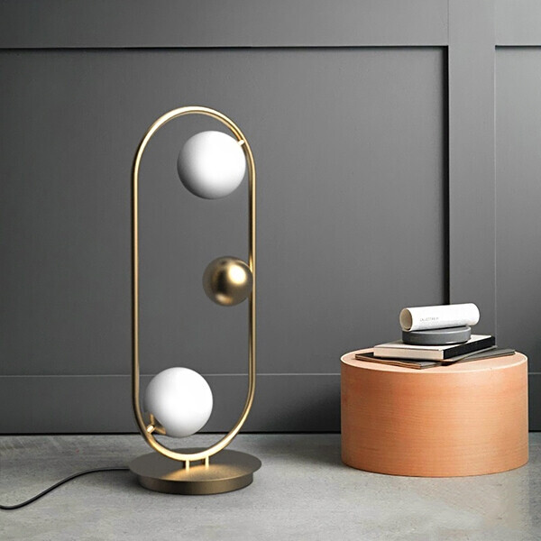 

НАСТОЛЬНЫЙ СВЕТИЛЬНИК CHARM GOLD/WHITE H48