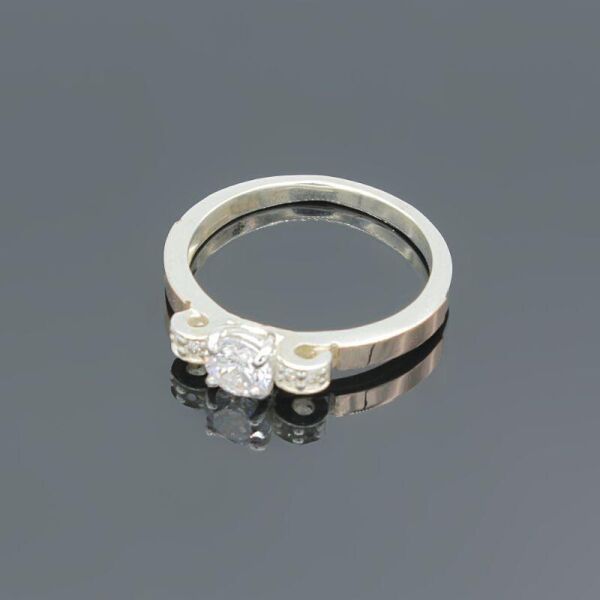 

Серебряное кольцо с золотыми вставками Совершенство 19,5 размер