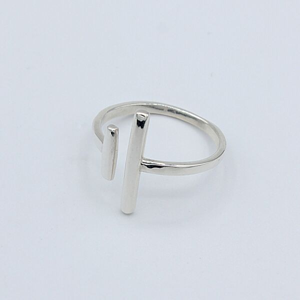 

Серебряное кольцо Чара 17,5 р