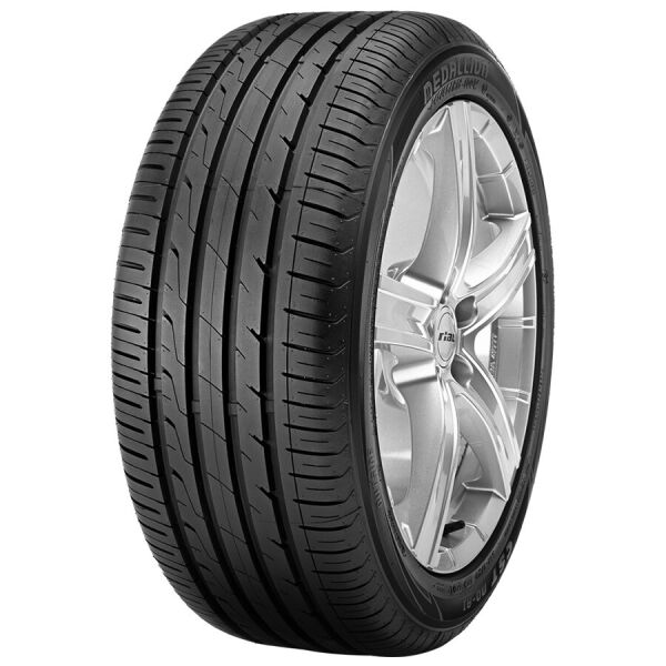 

Автошины CST Medallion MD-A1 245/45 R17 99W XL