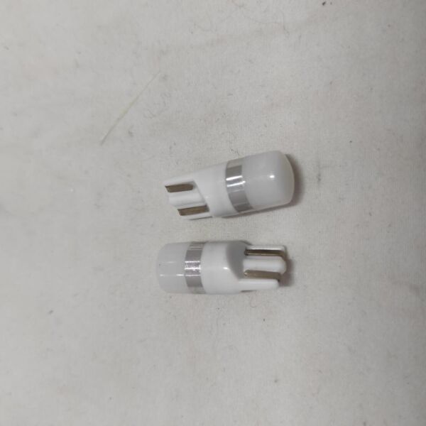 

Лампочка без цок.Т10 1LED 3030 Phil 12-24V Cyclone 073 (120 lumen)