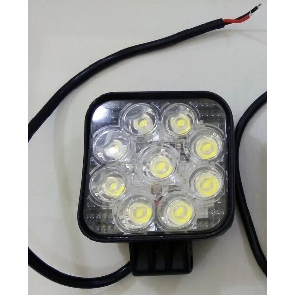

Светодиодная LED противотуманная фара ЛИДЕР 1 шт 10-30V 87 27W MINI ближний 83x101x40