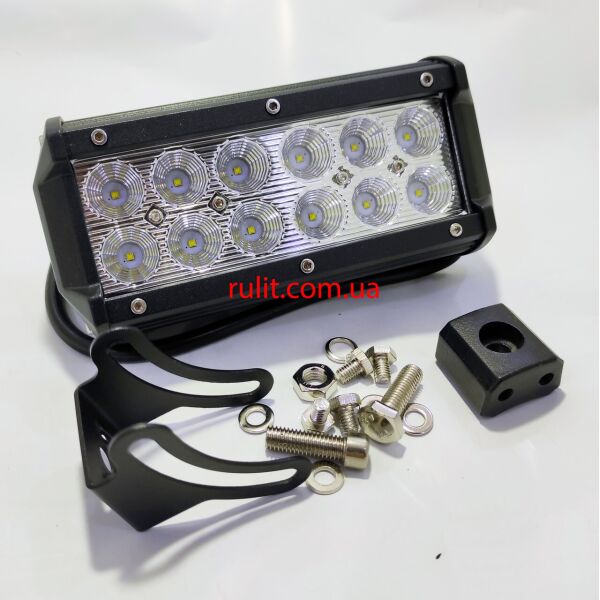 

Светодиодная LED противотуманная фара балка ЛИДЕР (1 шт) D 36W ближний 165х100х65