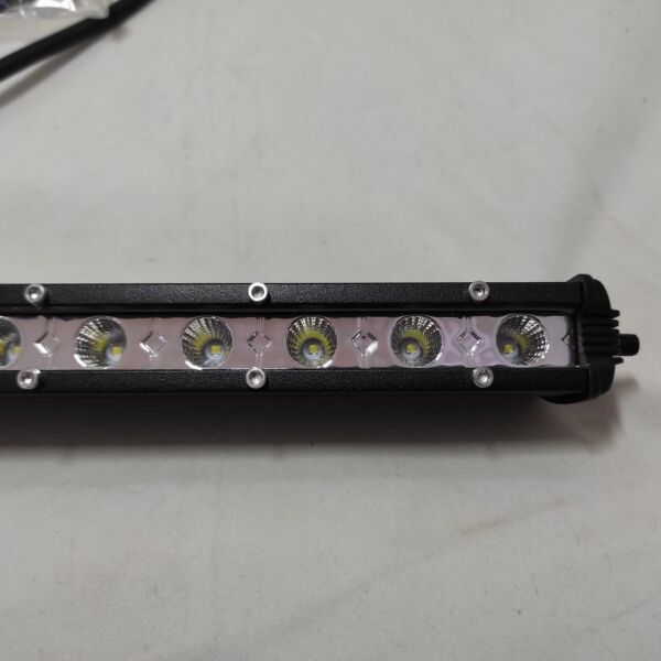 

Светодиодная LED противотуманная фара балка ЛИДЕР (1 шт) D4 36W ближний узкая 355x27x50