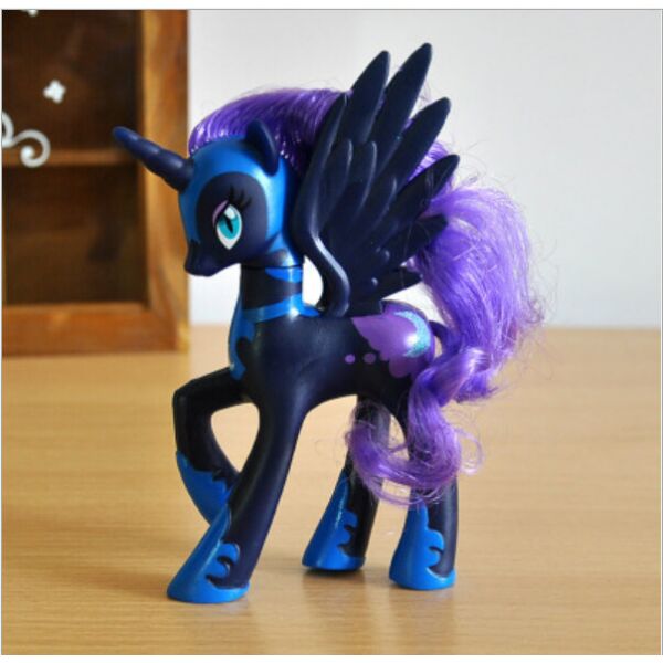 

Фигурка Единорог My Little Pony Пони-пегас Принцесса Луна 14 см 01843