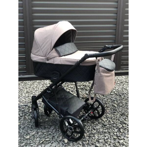 

Коляска универсальная 2 в 1 Baby Merc Piuma 07B Бежевый с дождевиком и матрасом + москитная сетка, чехлы и сумка для мамы