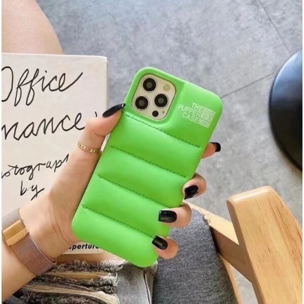 

Зеленый пуферный чехол-пуховик для iPhone 11