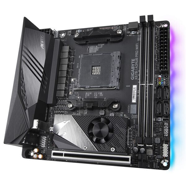 

Материнская плата GIGABYTE X570 I AORUS PRO WIFI