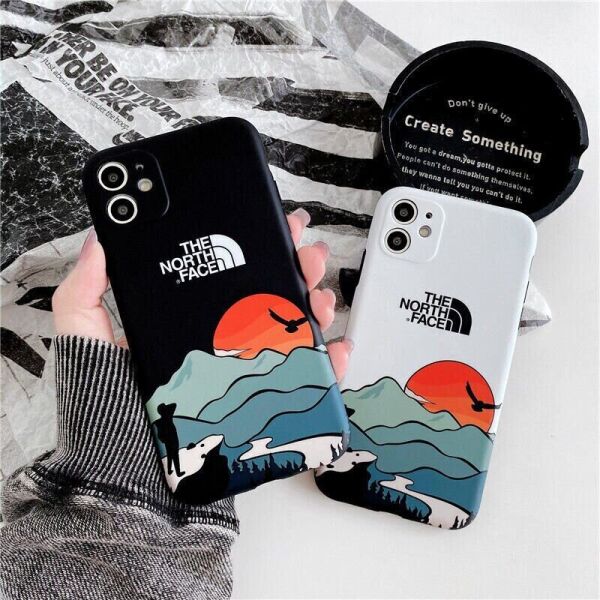 

Чехол для iPhone 12 The North Face Закат Черный