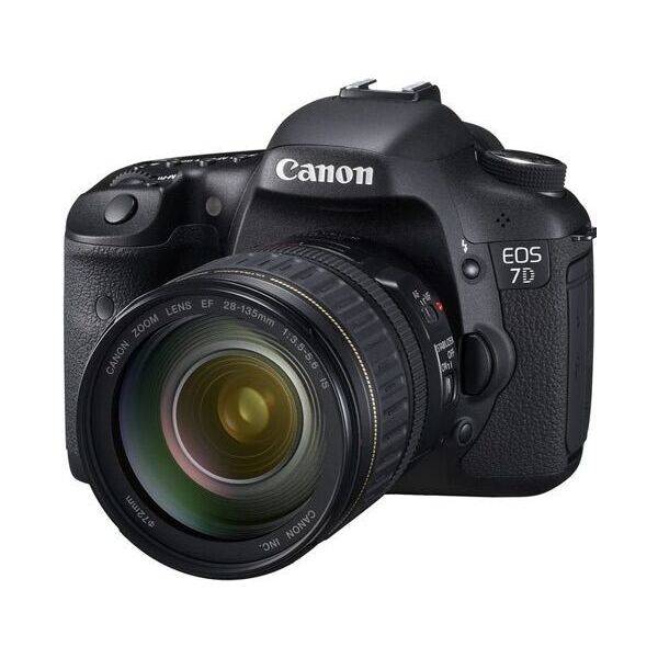 

Canon EOS 7D kit (18-55mm IS)