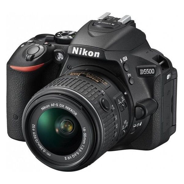 

Nikon D5500 kit (18-140mm VR)