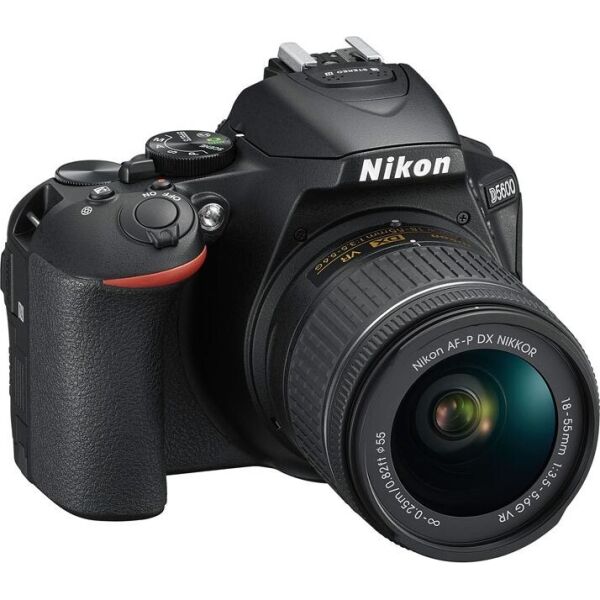 

Nikon D5600 kit (18-105mm VR)