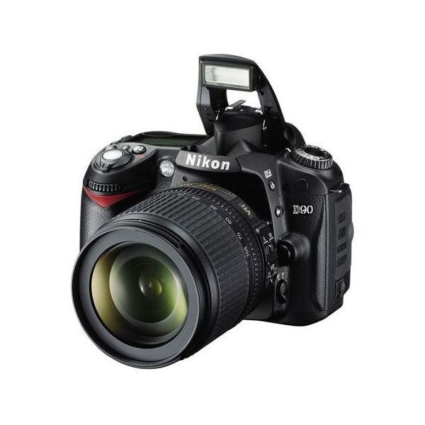 

Nikon D90 kit 18-105