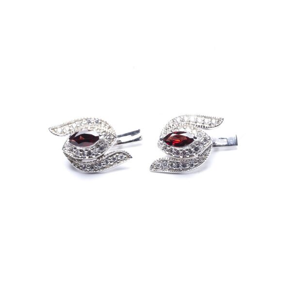 

Серьги из серебра с гранатами и куб. циркониями (1526973)