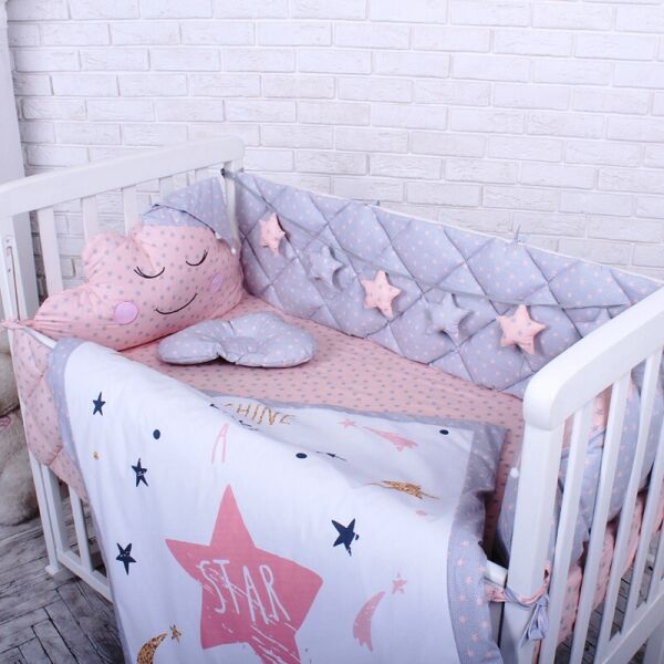 

Комплект детского постельного белья в кроватку для новорожденных девочек Stich пудровый (6 пр)