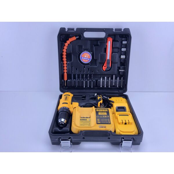

Набор инструмента DeWALT в черном кейсе
