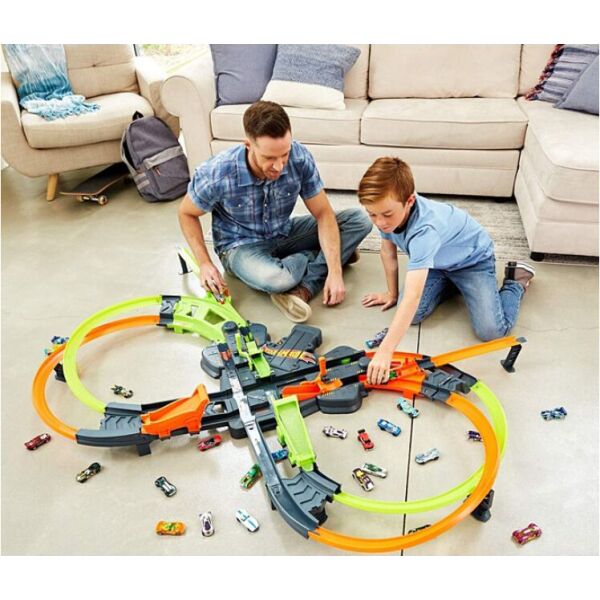 

Набор Трек Хот Вилс Колоссальное Столкновение Hot Wheels Colossal Crash Track Set GFH87