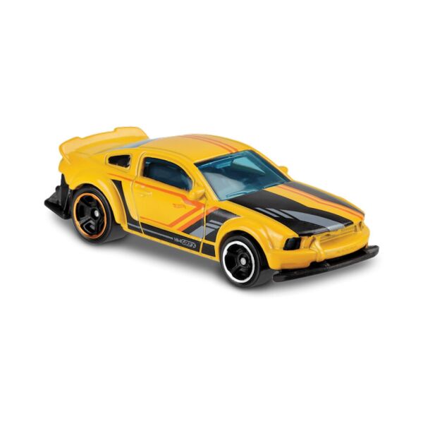 

Машинка Hot Wheels D7C5 серия HW Dream Garage (2005 Ford Mustang - GHC22)