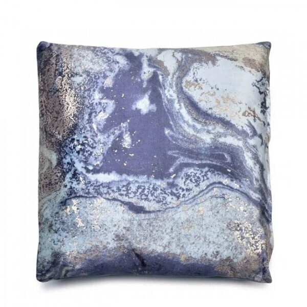 

Подушка декоративная Flora Cosmic 45x45 см. 35340