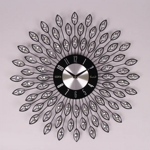 

Часы металлические с стразами Flora D-48 см. 38213