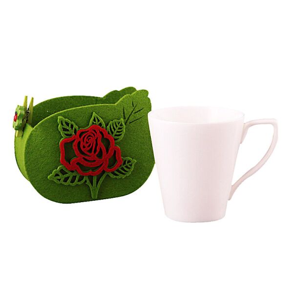 

Чашка в подарочной упаковке Elen Роза 590-036