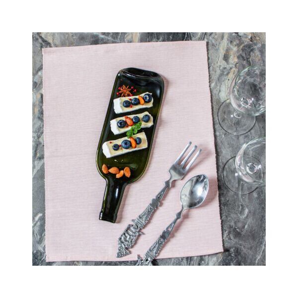 

Стеклянная тарелка из сплюснутой винной бутылки для подачи сыра мяса нарезок Mazhura стекло коричневый (mz692664)