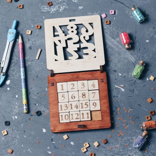 

Игра из дерева DomKreativa Пятнашки 1077 10х10см Без покраски с красным деревом