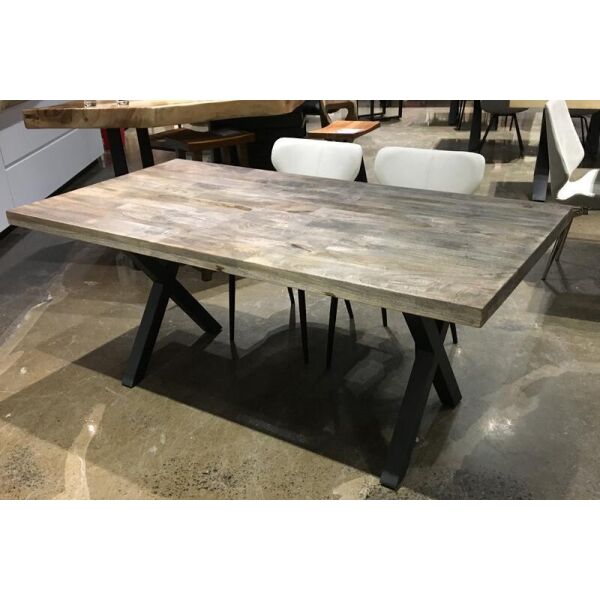 

Обеденный стол в стиле LOFT (Model №1200)