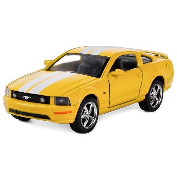 

Машинка Kinsmart Кинсмарт Ford Mustang GT 2006 металлическая инерционная желтая 1:38 (KT5091WF-1)