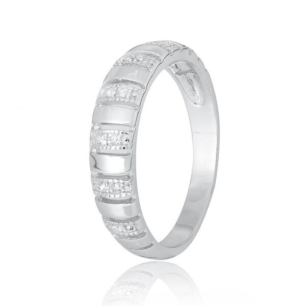 

Серебряное кольцо с фианитом КК2Ф/495 - 18,5