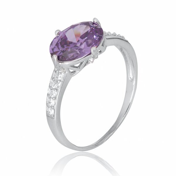 

Серебряное кольцо с фианитом КК2ФА/370 - 19,5